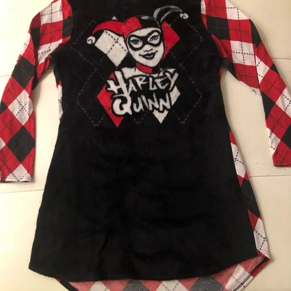 Harley Quinn pj shirt/dress - Picture 2 of 5